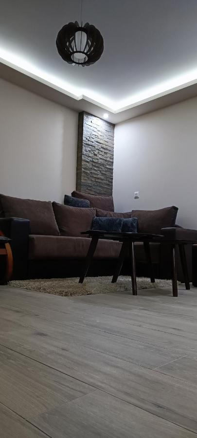 Tajna037 Appartement Kruševac Buitenkant foto